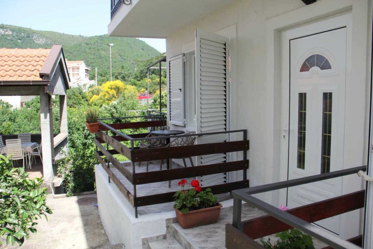 Mitko Apartments Будва Екстер'єр фото